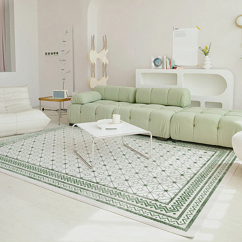 Contemporary Green Carpet Polyester Pattern Carpet Stain Resistant Carpet for Home Decor