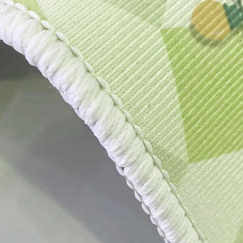 Contemporary Green Carpet Polyester Pattern Carpet Stain Resistant Carpet for Home Decor