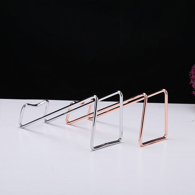 Metal Modern Wine Holder Tabletop Wine Bottle & Glass Rack in Silver/ Gold/ Black