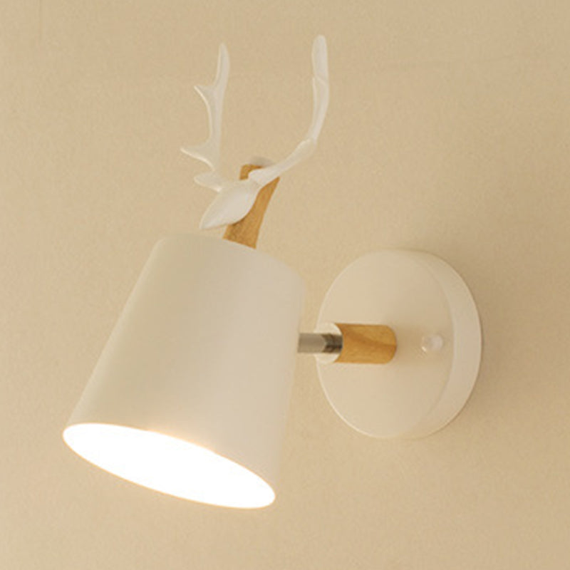 Modern Style Antlers Shape Wall Sconce Metal 1 Light Sconces for Bedroom