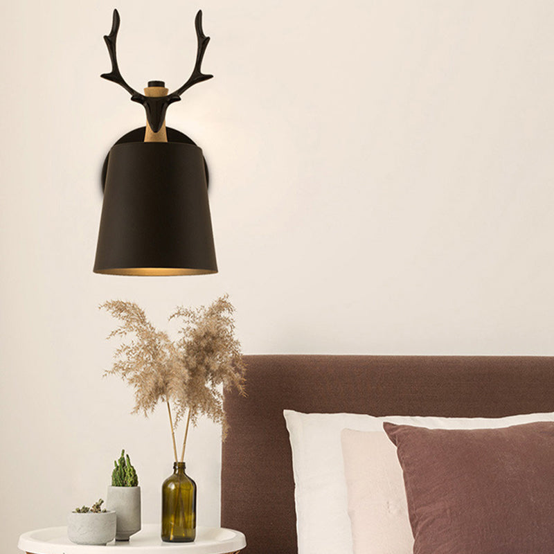 Modern Style Antlers Shape Wall Sconce Metal 1 Light Sconces for Bedroom