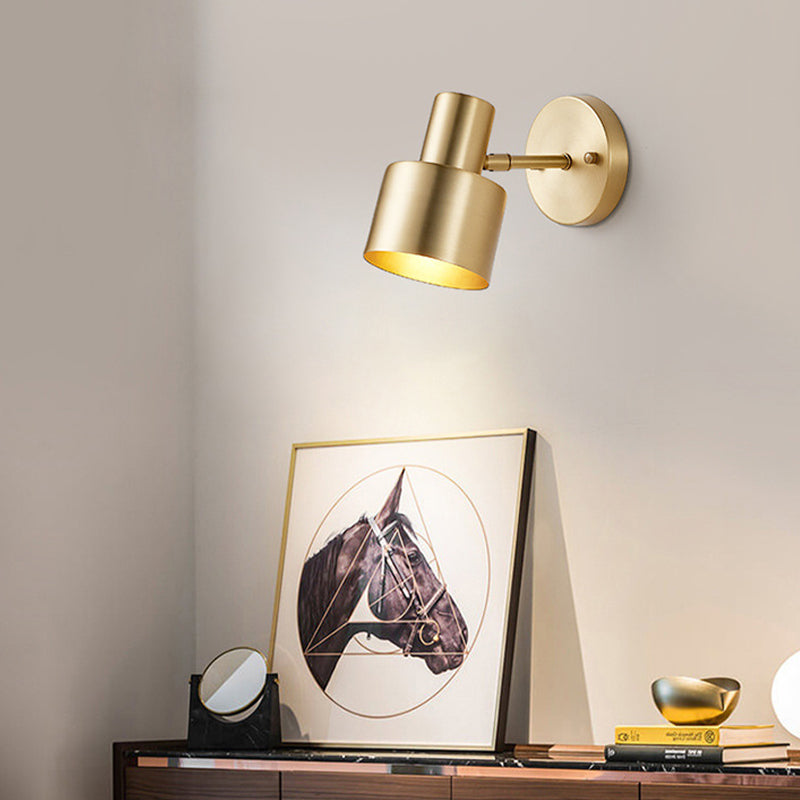 Single Modernism Golden Wall Mounted Sconce Metallic Wall Light for Living Room