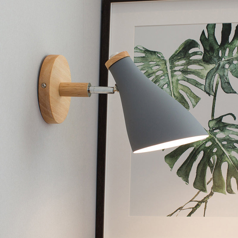 Metal Geometric Shape Wall Sconce Modern Style 1-Light Wall Light Fixture