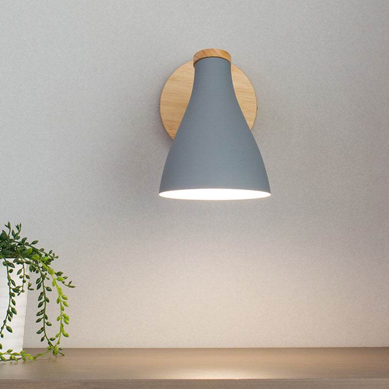 Metal Geometric Shape Wall Sconce Modern Style 1-Light Wall Light Fixture