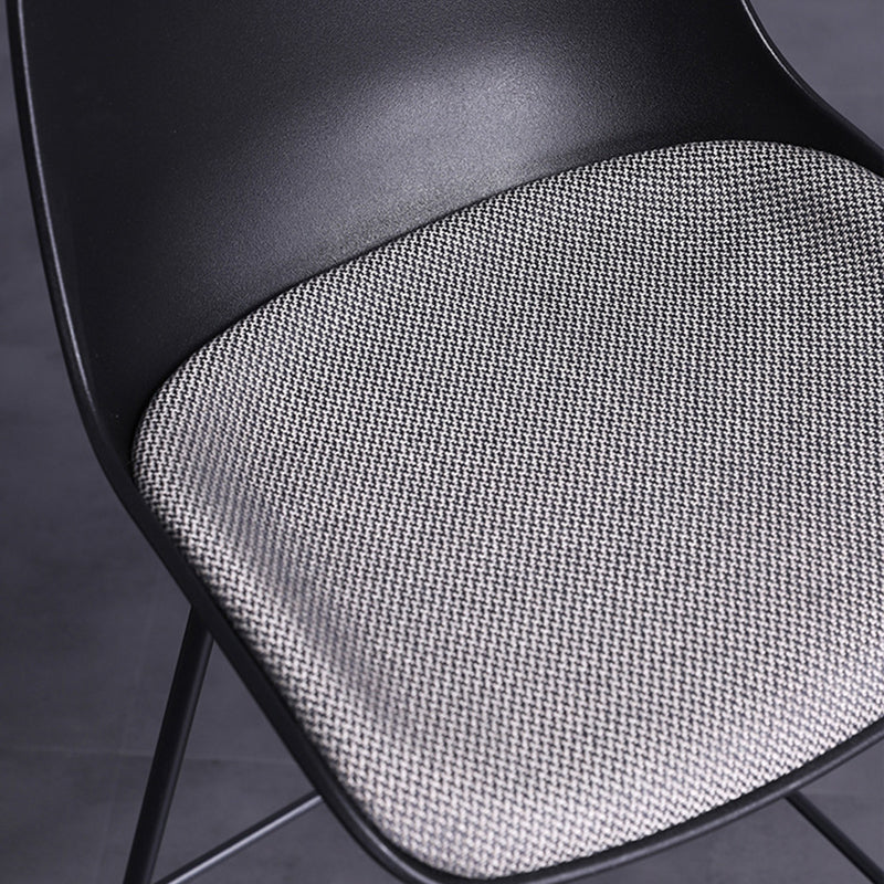 Modern Plastic Bar-stool Bucket Seat Counter Bar Stool with Metal Legs