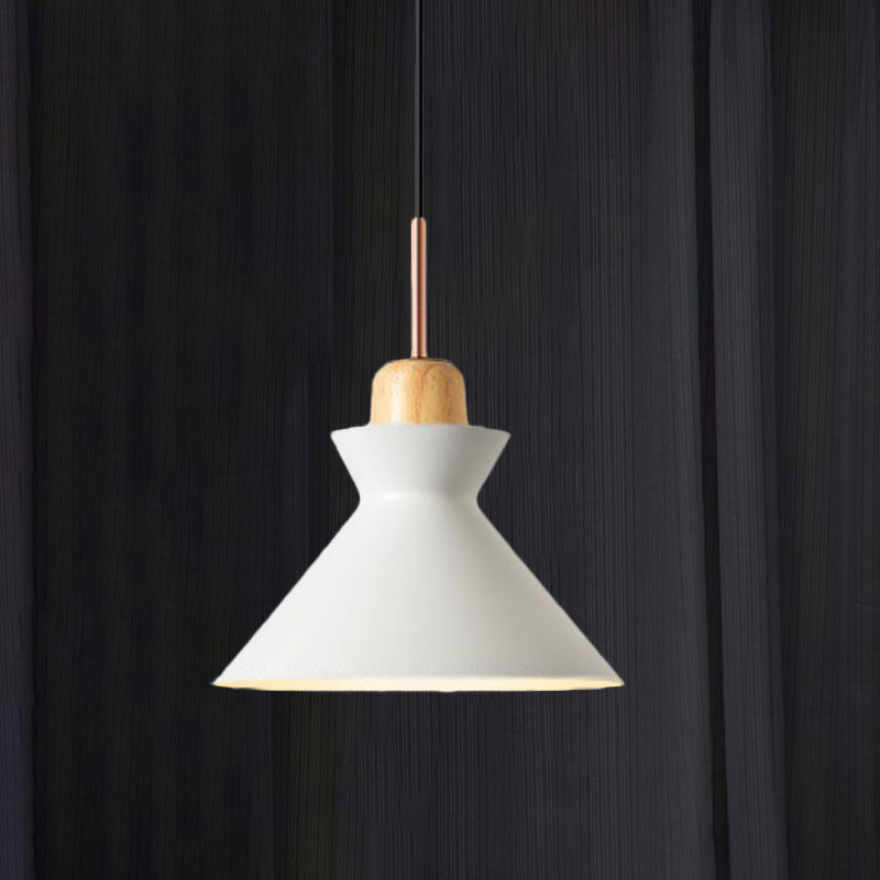 Nordic Stylish Conic Hanging Lamp 1 Glühbirne Metall und Holzheize Beleuchtung in Grau/Weiß für Wohnzimmer