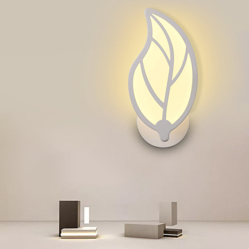 Leaf Shape Wall Lamp Modern Style Acrylic 1 Light Sconce in White