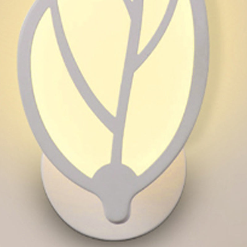 Leaf Shape Wall Lamp Modern Style Acrylic 1 Light Sconce in White