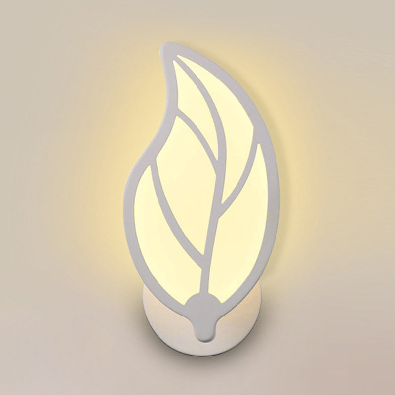 Leaf Shape Wall Lamp Modern Style Acrylic 1 Light Sconce in White