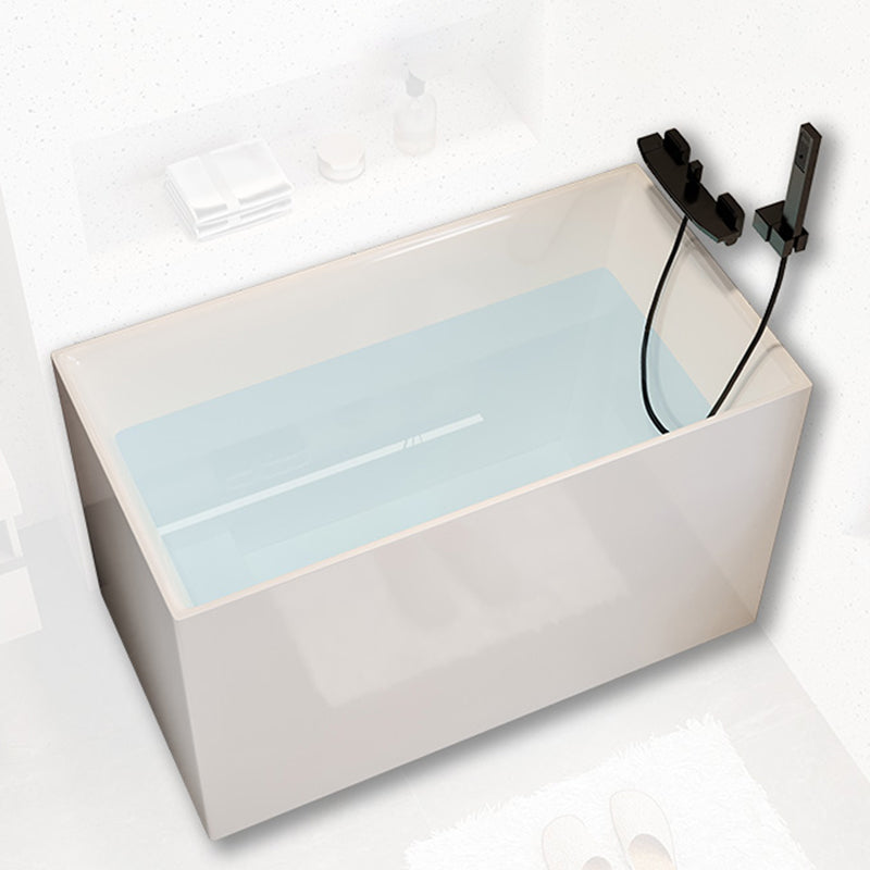 Modern Soaking Bath Tub Center Drain Placement Stand Alone Bathtub