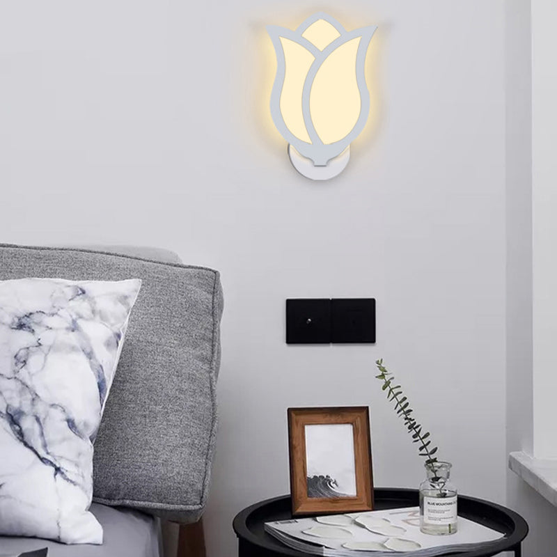 Flower Shape Wall Lamp Modern Style Acrylic 1 Light Sconce in White