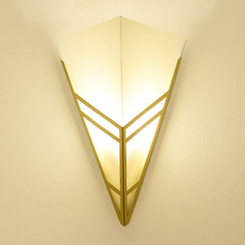 Triangle Modernist Wall Sconce Metal Sconce Light for Hallway