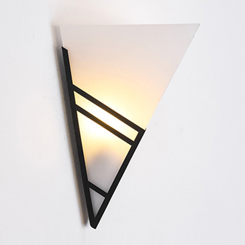 Triangle Modernist Wall Sconce Metal Sconce Light for Hallway