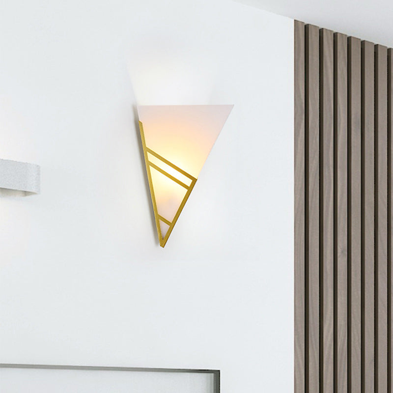 Triangle Modernist Wall Sconce Metal Sconce Light for Hallway