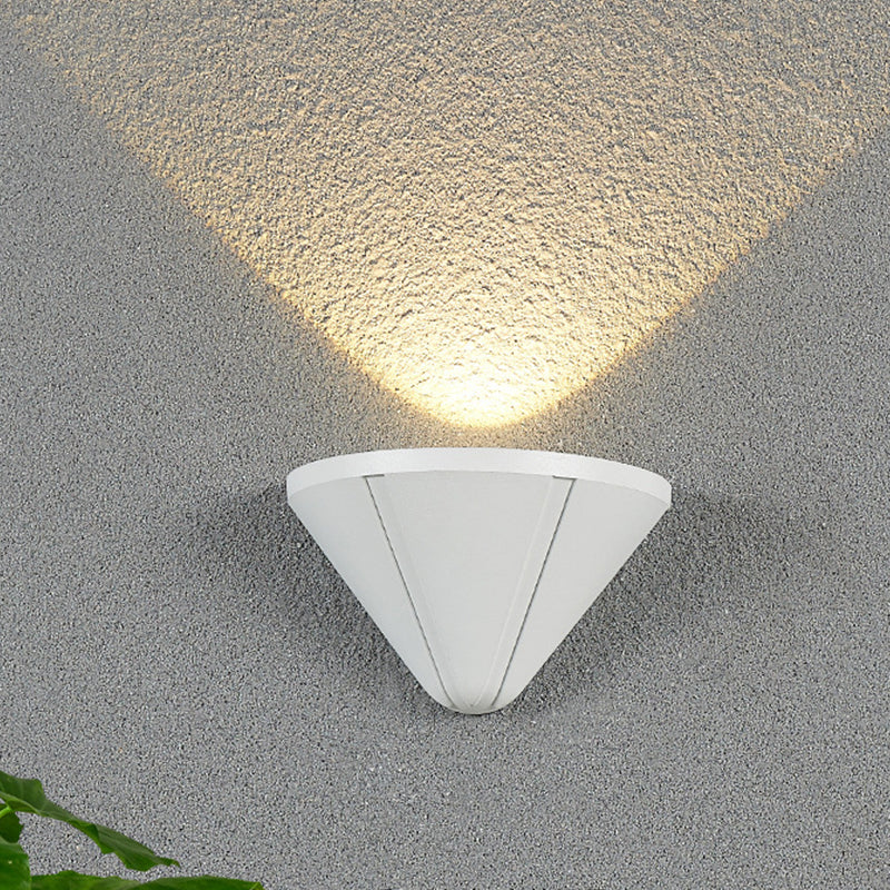 Single Modernism Black/White Wall Mounted Sconce Statement LED Wall Light
