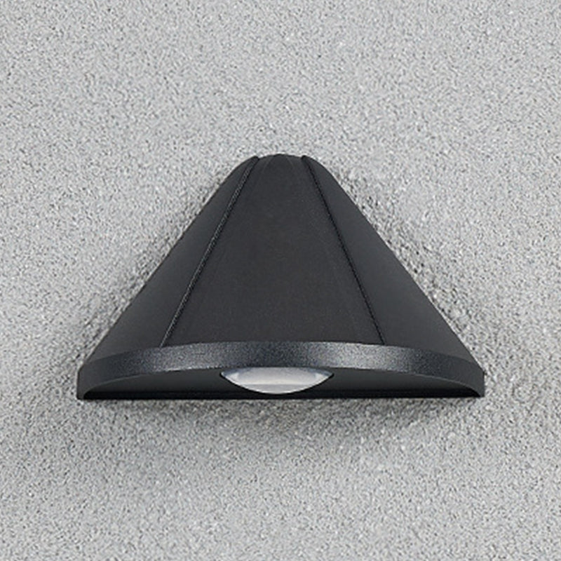 Single Modernism Black/White Wall Mounted Sconce Statement LED Wall Light