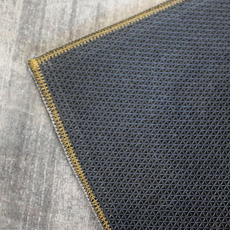 Simple Light Grey Carpet Polyester Graphic Carpet Washable Carpet for Drawing Room