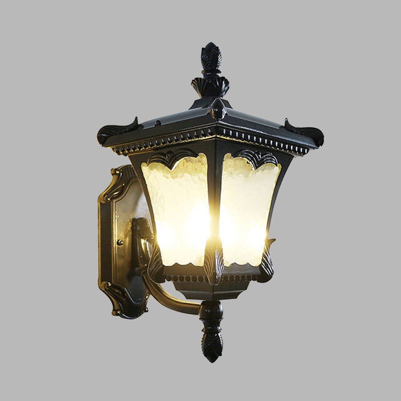 Lampada montata a parete nera in alluminio Quadrilateral a 1 luce della fattoria sconde con tonalità in vetro d'acqua