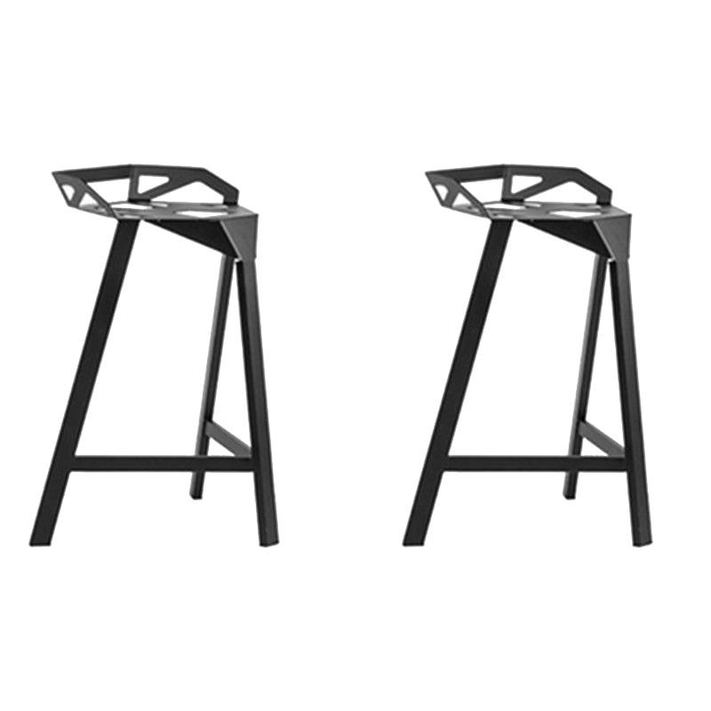 Industrial Low Back Counter Stools Metal Counter Height Stools for Home Use