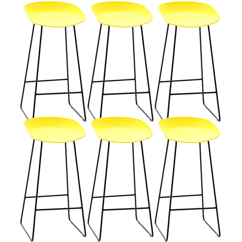 Contemporary Plastic Armless Bar Stool Low Back Bar Height Stool with Metal Frame