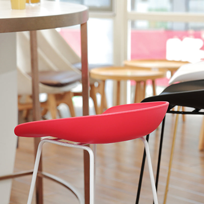 Contemporary Plastic Armless Bar Stool Low Back Bar Height Stool with Metal Frame