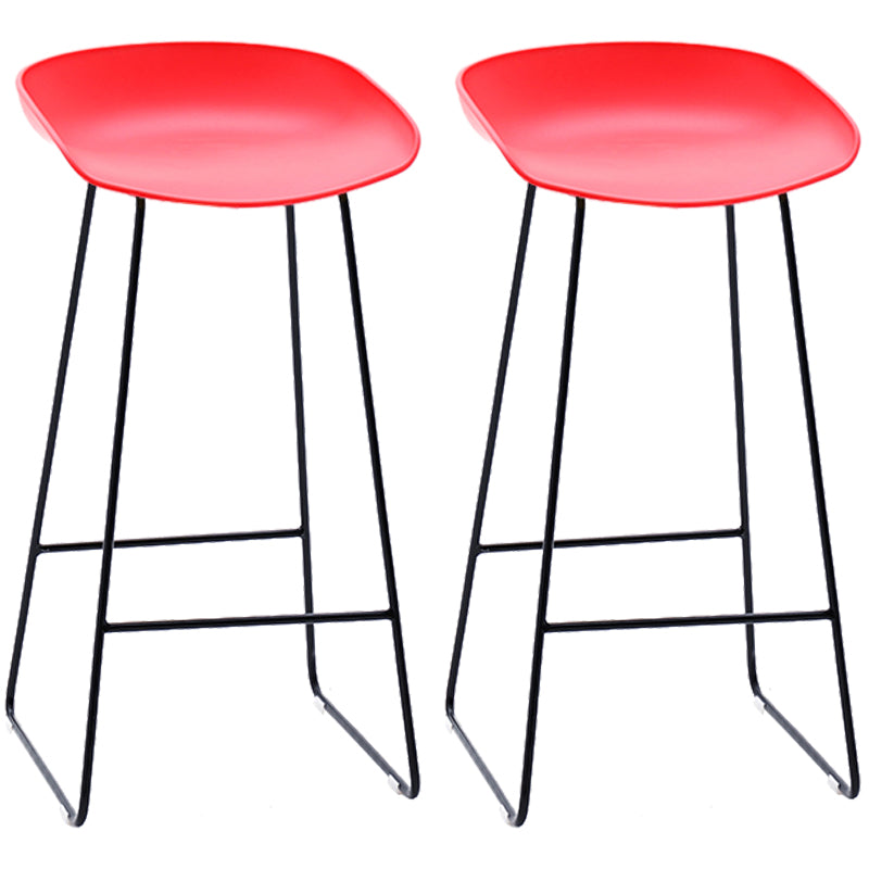Contemporary Plastic Armless Bar Stool Low Back Bar Height Stool with Metal Frame