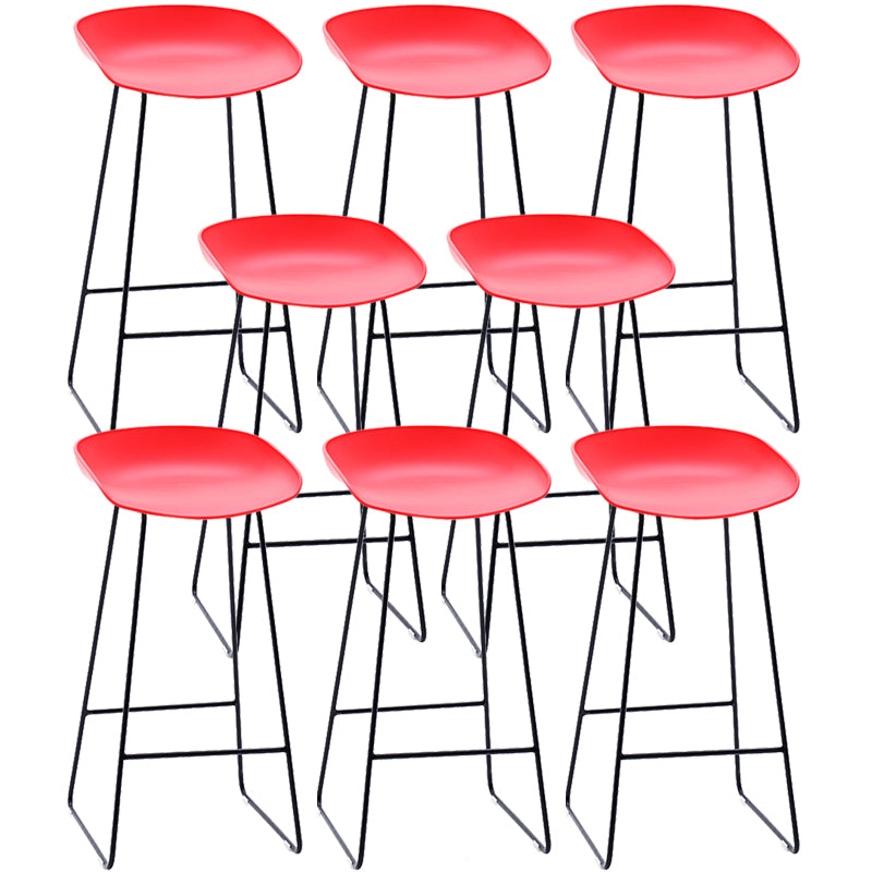 Contemporary Plastic Armless Bar Stool Low Back Bar Height Stool with Metal Frame