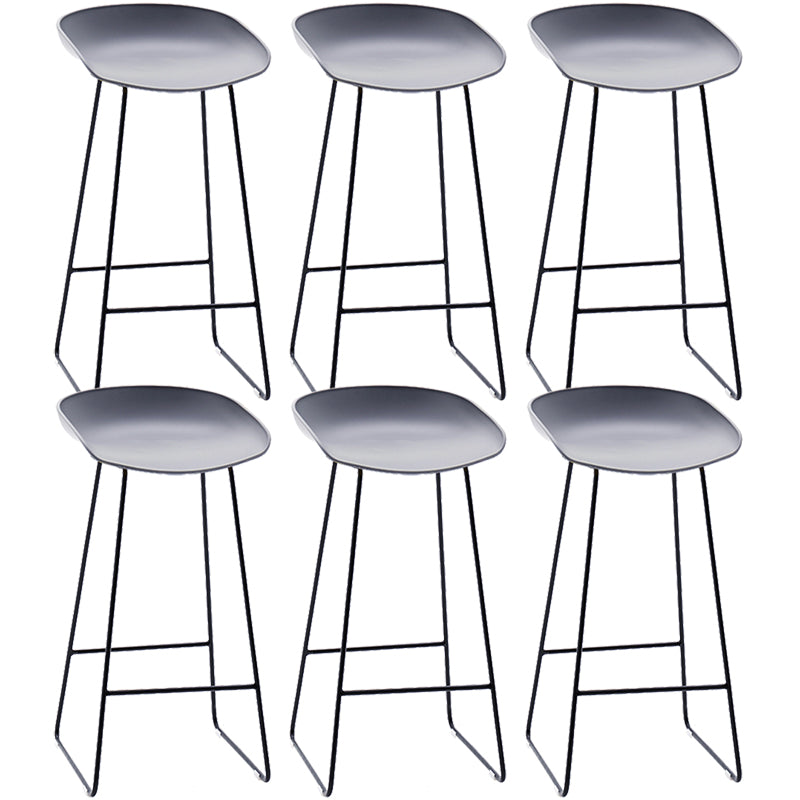Contemporary Plastic Armless Bar Stool Low Back Bar Height Stool with Metal Frame