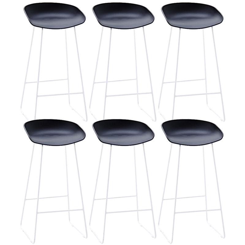 Contemporary Plastic Armless Bar Stool Low Back Bar Height Stool with Metal Frame