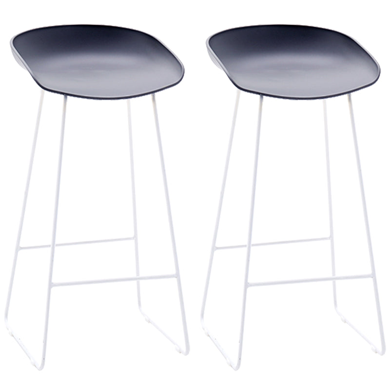 Contemporary Plastic Armless Bar Stool Low Back Bar Height Stool with Metal Frame