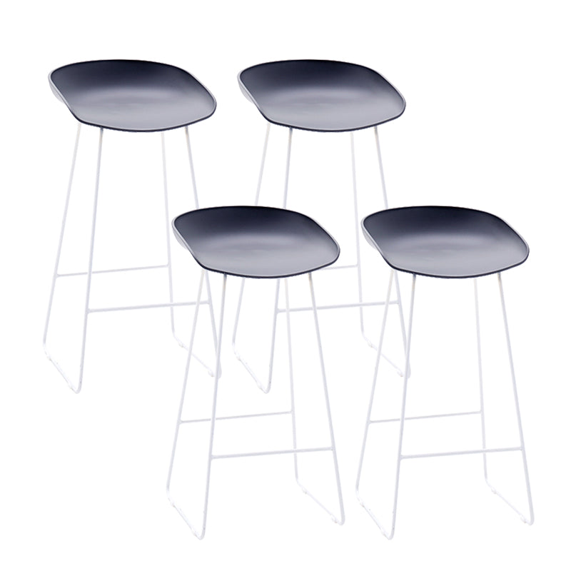 Contemporary Plastic Armless Bar Stool Low Back Bar Height Stool with Metal Frame