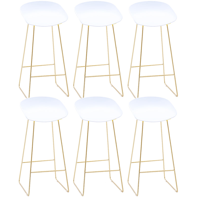 Contemporary Plastic Armless Bar Stool Low Back Bar Height Stool with Metal Frame
