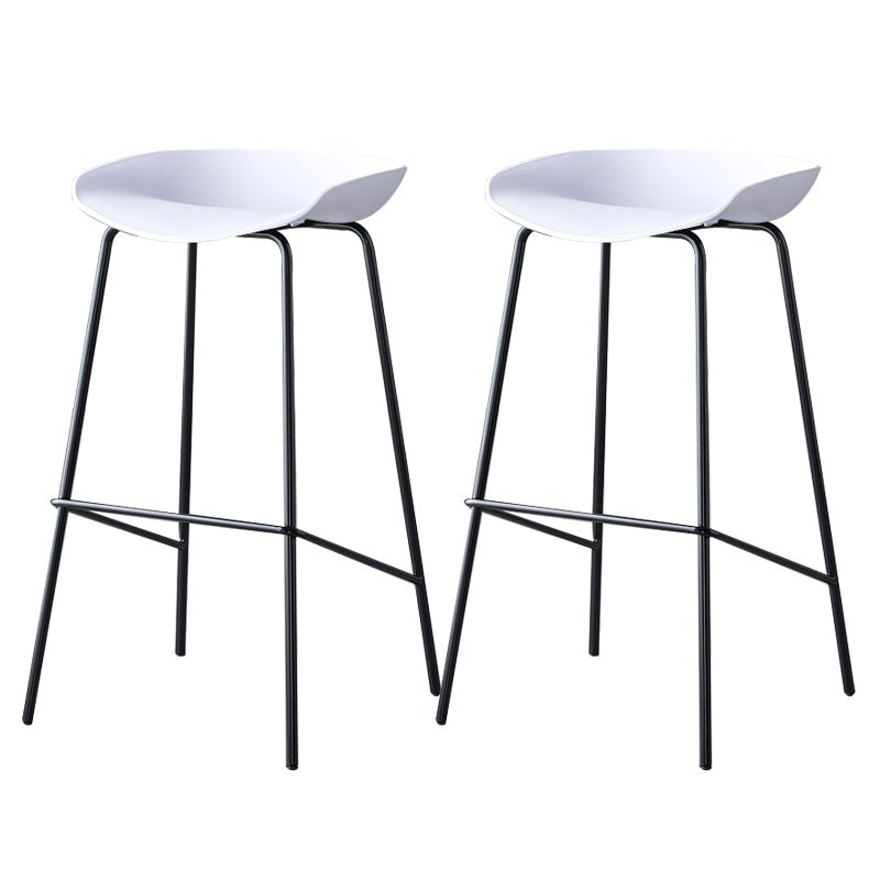 Contemporary Low Back Armless Bar Stool Plastic Bar Stool with Metal Legs