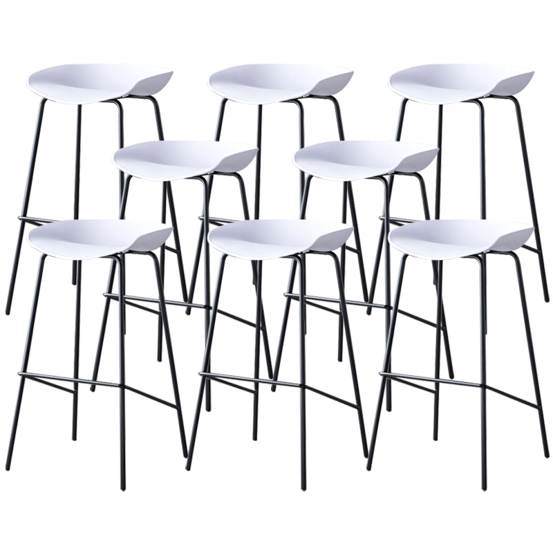 Contemporary Low Back Armless Bar Stool Plastic Bar Stool with Metal Legs