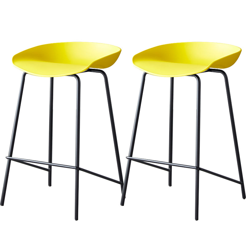 Contemporary Low Back Armless Bar Stool Plastic Bar Stool with Metal Legs
