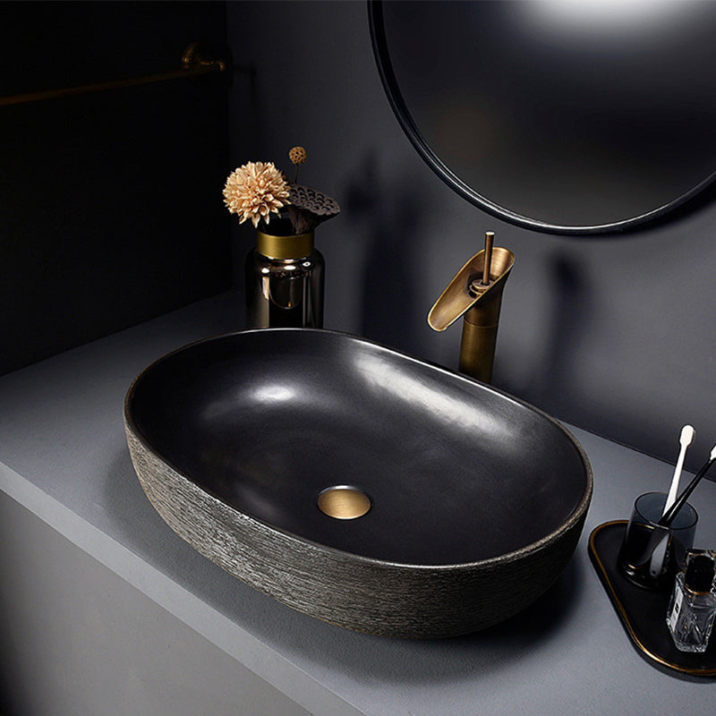Modern Bathroom Sink Vitreous China Hand Painted Oval Vessel Lavatory Sink