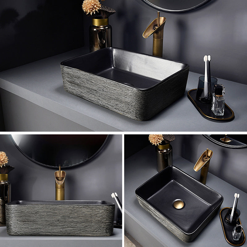 Modern Bathroom Sink Vitreous China Hand Painted Oval Vessel Lavatory Sink
