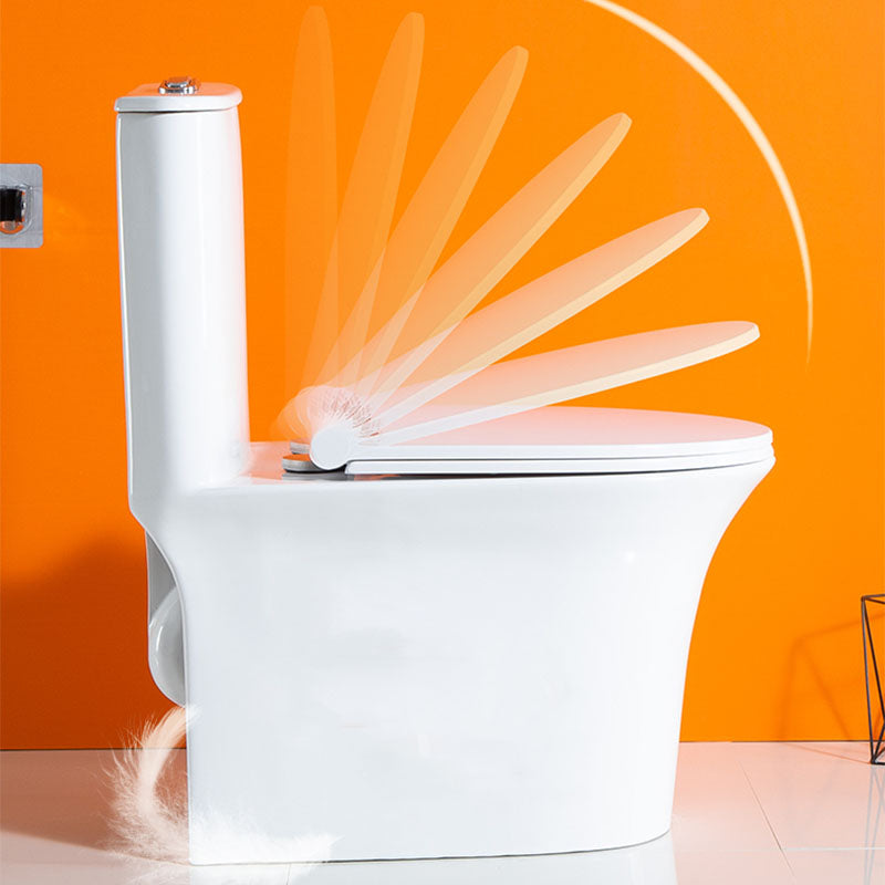 Siphon Jet Flush Toilet Modern One-Piece Toilet with Slow Close Seat
