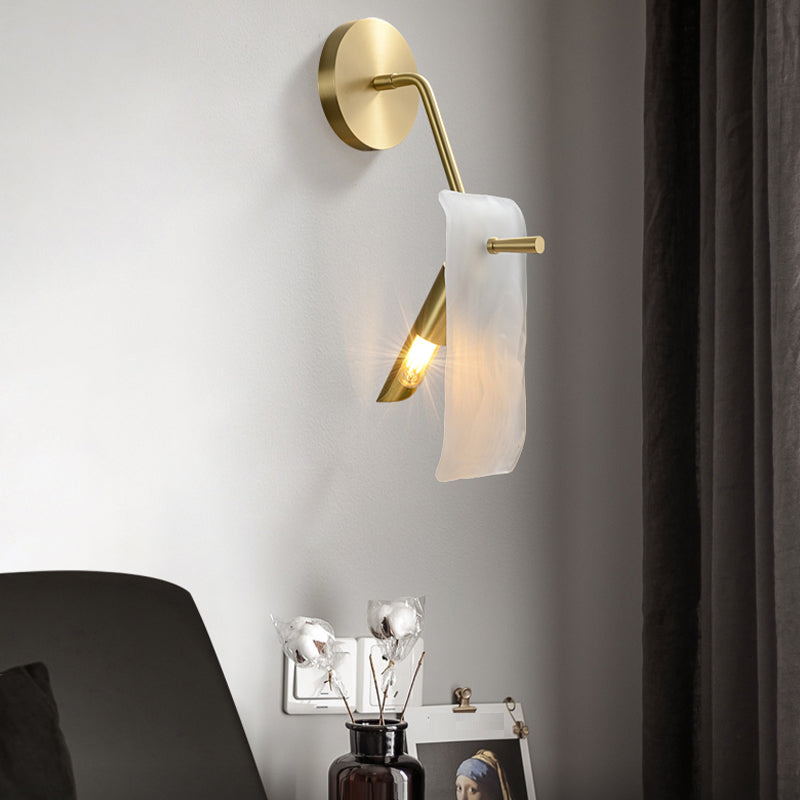 Metal Modern Wall Sconce Rectangle Shape Wall Light with Glass Shade for Bedroom