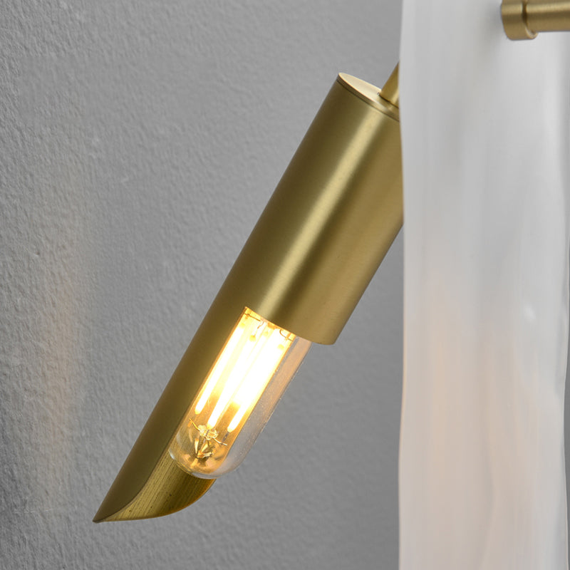 Metal Modern Wall Sconce Rectangle Shape Wall Light with Glass Shade for Bedroom