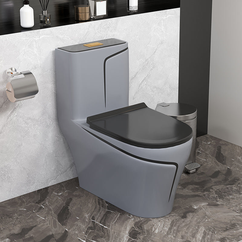 Traditional Flush Toilet Floor Mount One-Piece Toilet with Slow Close Seat