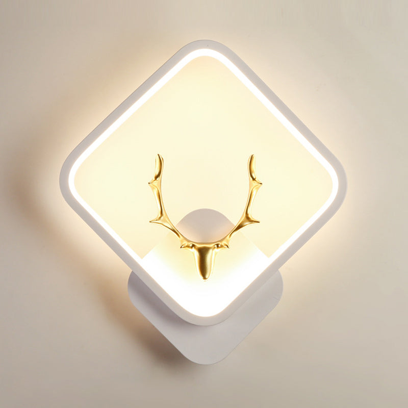 Modern Metal Wall Sconce Minimalist Linear LED Wall Light Fixture