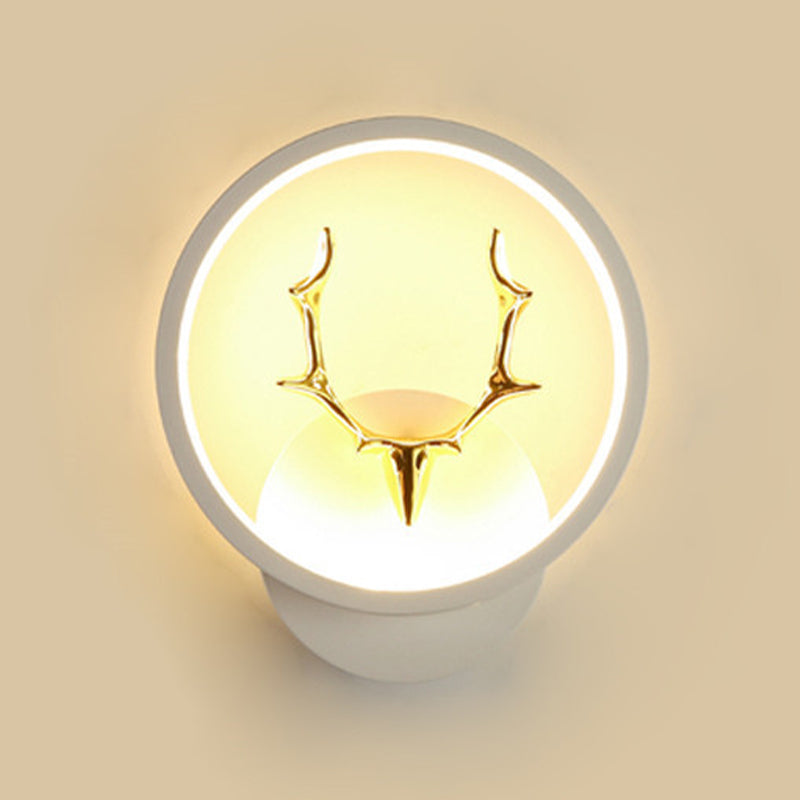 Modern Metal Wall Sconce Minimalist Linear LED Wall Light Fixture