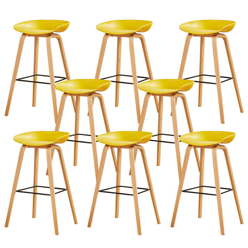Nordic Backrest Armless Counter High Stool Plastic Cafe Bar Chair with Wooden Base