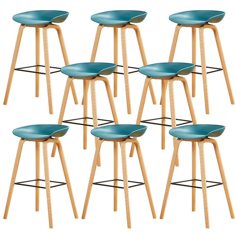 Nordic Backrest Armless Counter High Stool Plastic Cafe Bar Chair with Wooden Base