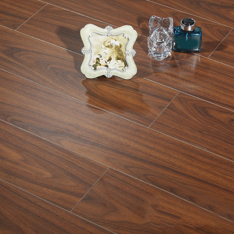 Scratch Resistant Laminate Floor Water-resistant Laminate Plank Flooring for Home