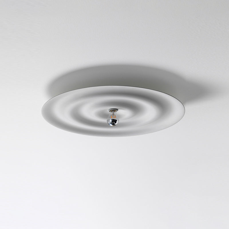 Modern Wall Sconce Ripple Shape Wall Light with Metal Shade for Bedroom