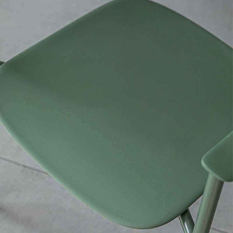 Modern Indoor-Outdoor Dining Arm Chair Plastic Arm Chair with Metal Legs