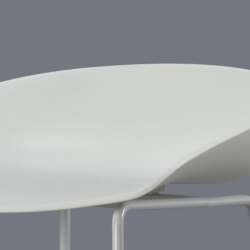 Scandinavian Style Barstool Plastic Low Back Bar Stool with Footrest