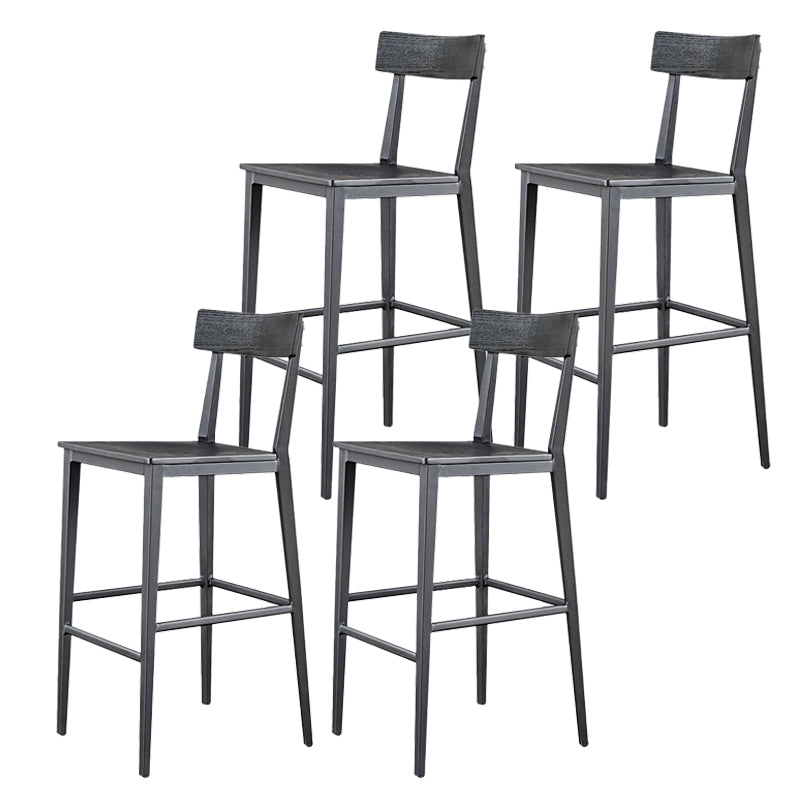 Contemporary Metal Counter Height Stools with Footrest Bar Stool in Silver